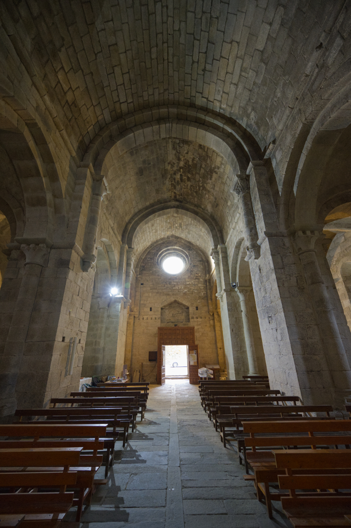 Nave central de la iglesia del monasterio de San Martín de Castañeda